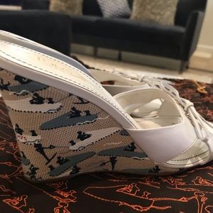 Tods heels white leather slides tan and blue sz10